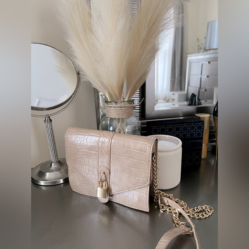 Embossed Bag- Tan